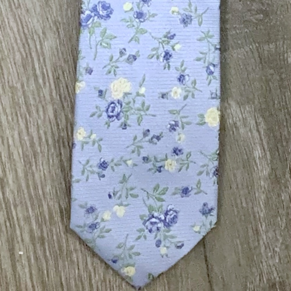 NWT Bar III Collins tie - silk